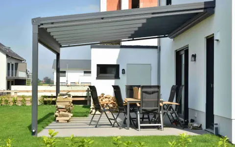 Pergola: co to jest, rodzaje, koszty i prawo? Kompletny przewodnik